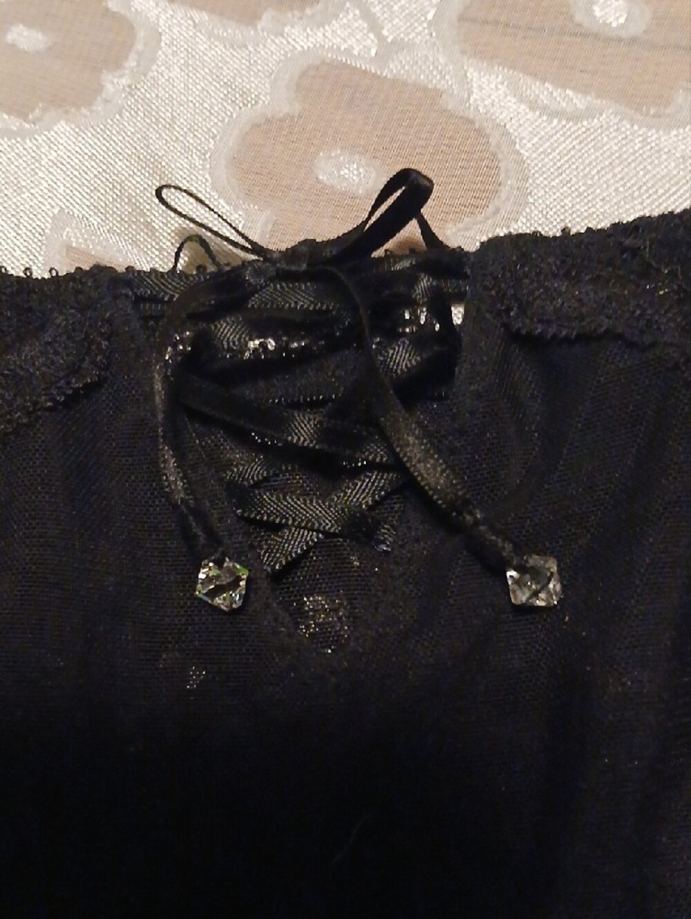 Victorias Secret Black Lace Garter Belt with Gold Underlay - Picture 4 of 7
